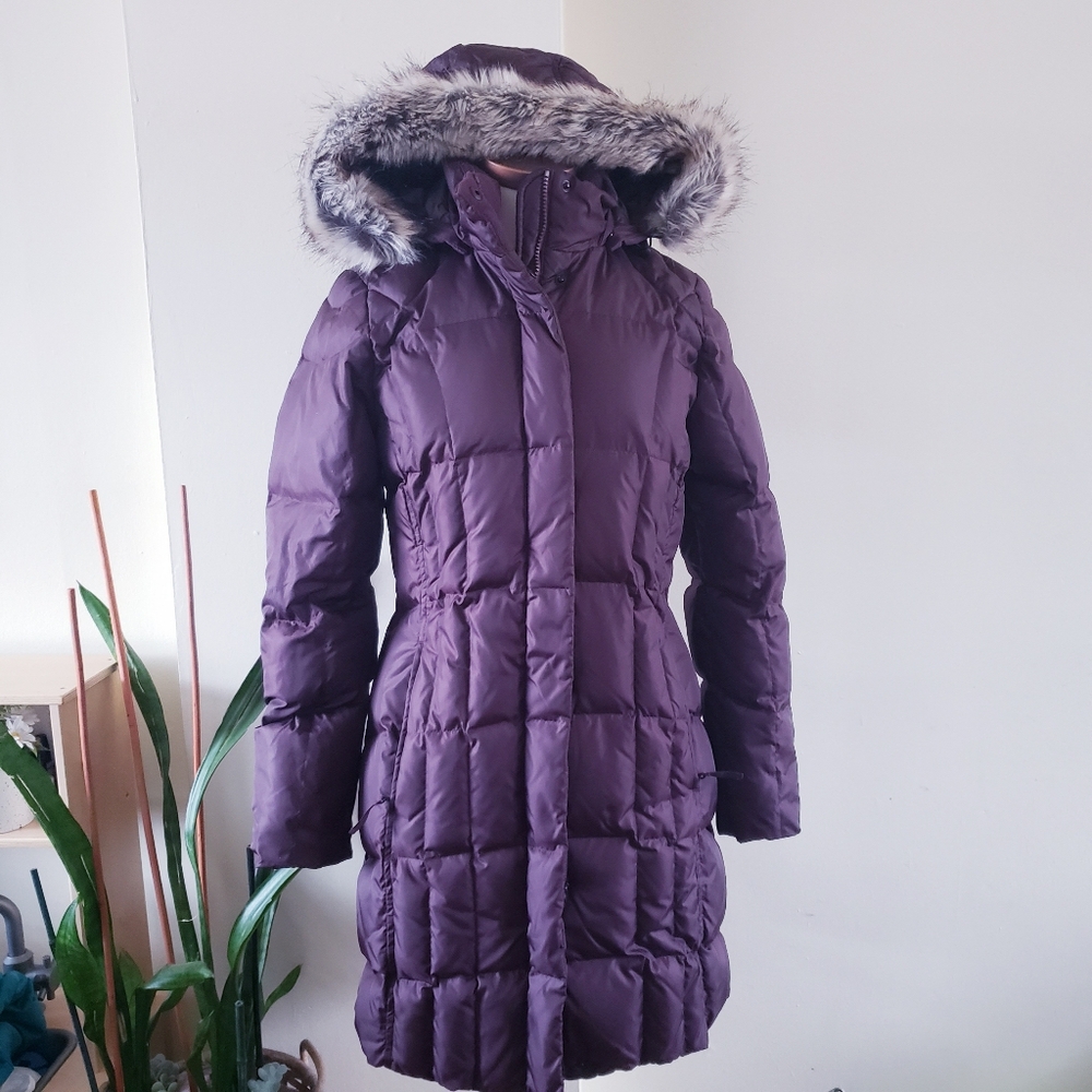 EDDIE BAUER Quilted Downfilled Parka W/Faux Fur - Mauve/Burgundy S